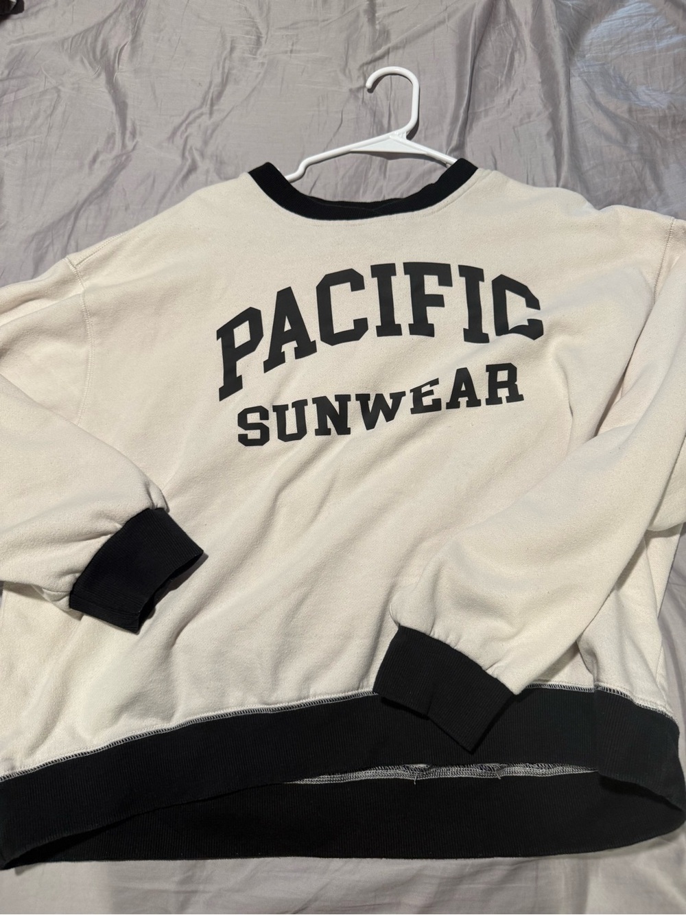 Pacific Sunwear White & Black Crewneck Sweatshirt